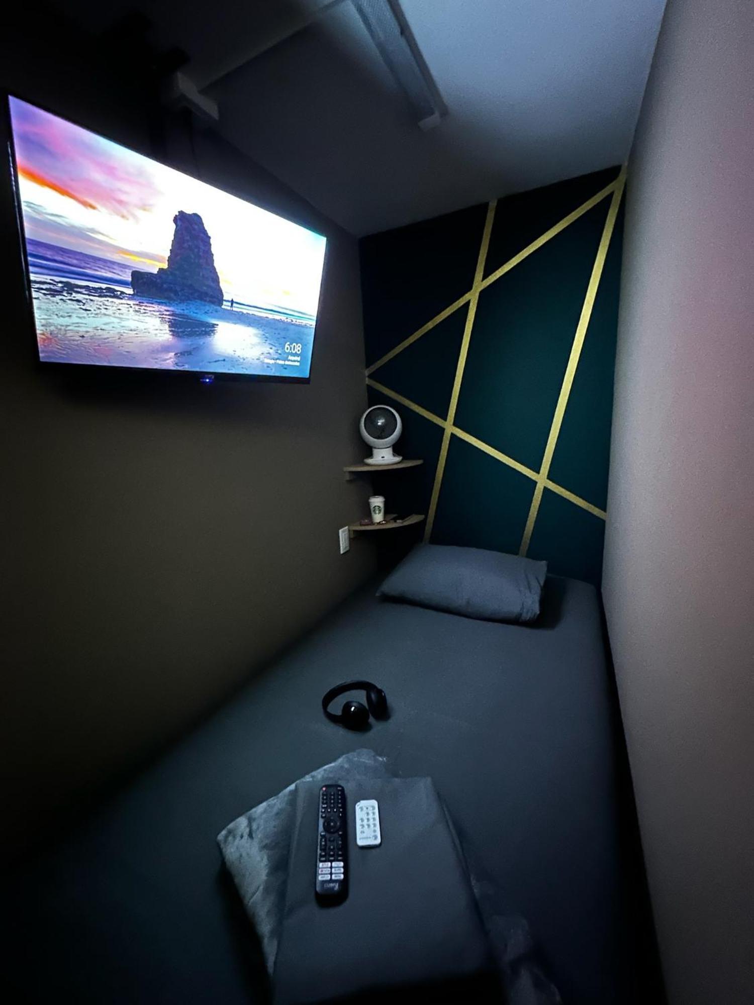 Capsule hotel Polanco Mp 3